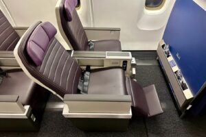 united airlines premium economy class on Boeing 767-300er