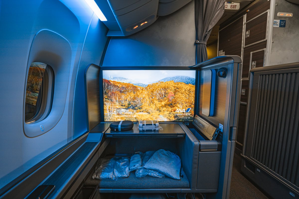 ANA 777-300ER First Class Review: The Suite 8 - ANA 777-300ER First Class,ANA First Class,ANA The Suite ANA 777-300ER First Class: Seat