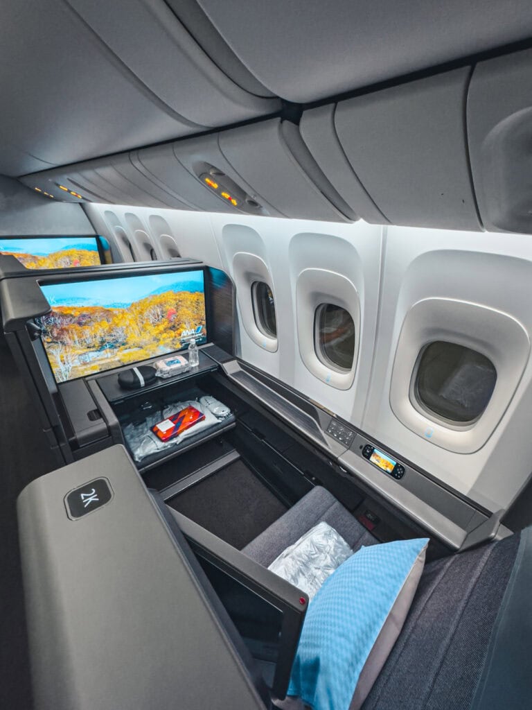 ANA 777-300ER First Class Review: The Suite 29 - ANA 777-300ER First Class,ANA First Class,ANA The Suite ANA 777-300ER First Class: Seat