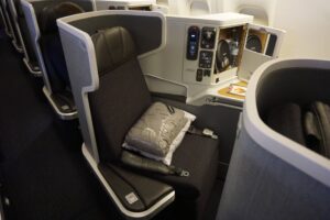 Award Sweet Spots: Best Business Class Flights To India 8 - best business class flights to india Best Business Class Flights To India – American Airlines 777-300ER Business Class.
