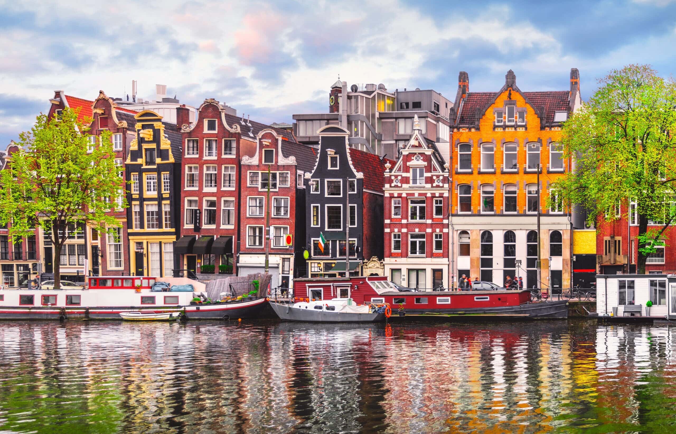 Featured image for “Award Sweet Spots: Best Business Class Flights To Europe”