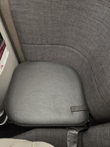Qatar Airways A350-1000 Business Class Review: QSuite – in-seat storage