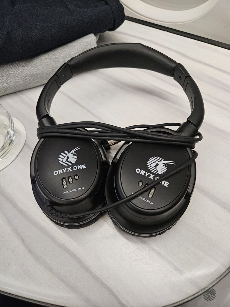 Qatar a350 Airbus 1000 Business Class Review – qatar airways headphones business class