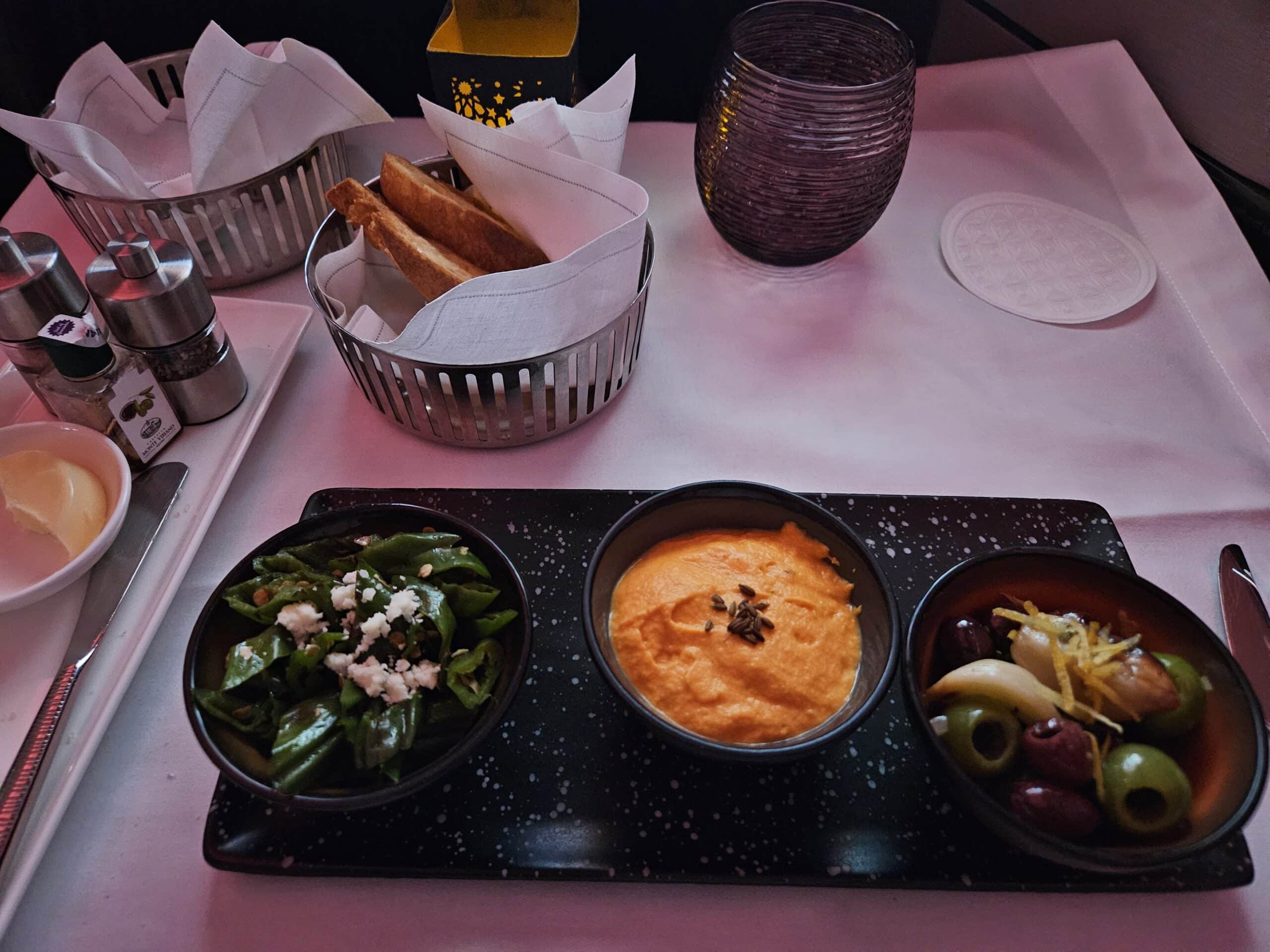 Qatar a350 Airbus 1000 Business Class Review – qatar airways appetizer