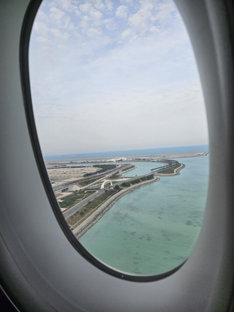 Qatar a350 Airbus 1000 Business Class Review – qatar airways landing in doha