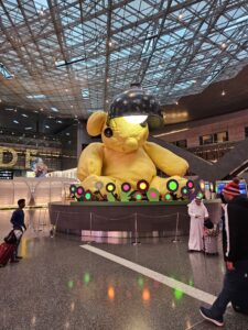 Qatar Transit Tour Review – famous bear at doha hamad internaional airport (DOH)