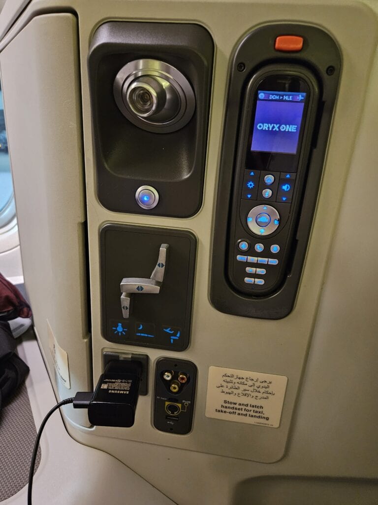 Qatar Airways 777-300ER Business Class Review – qatar airways 777-300er business class ife remote and power outlets