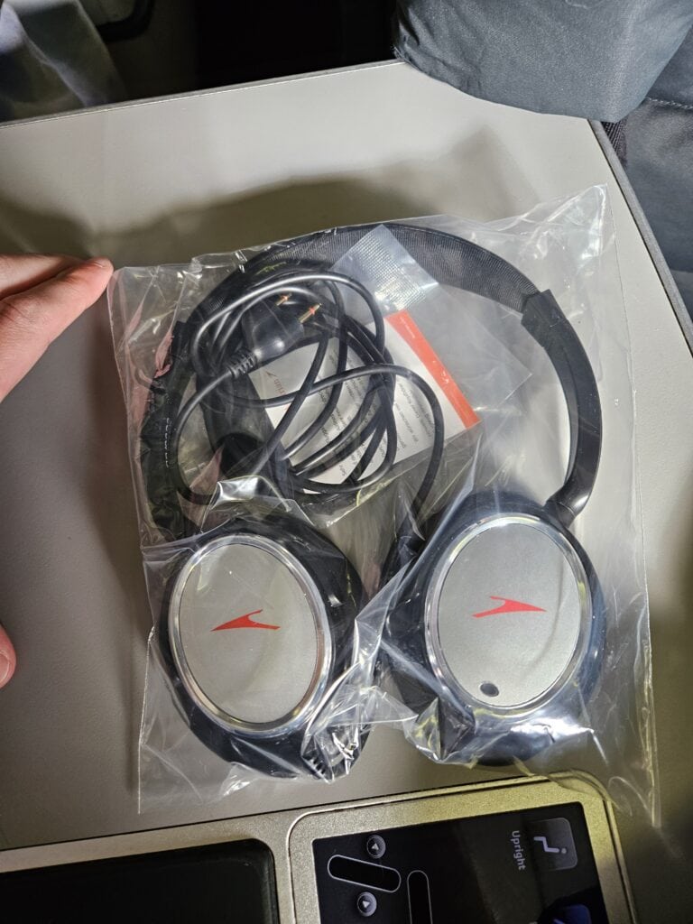 Austrian Airlines 767-300ER Business Class Review – headphones head phones business class austrian airlines