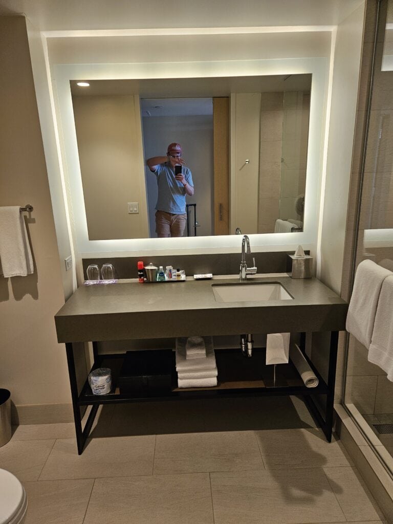 Hyatt Regency Seattle Review – hyatt regency seattle sink mirror bathroom