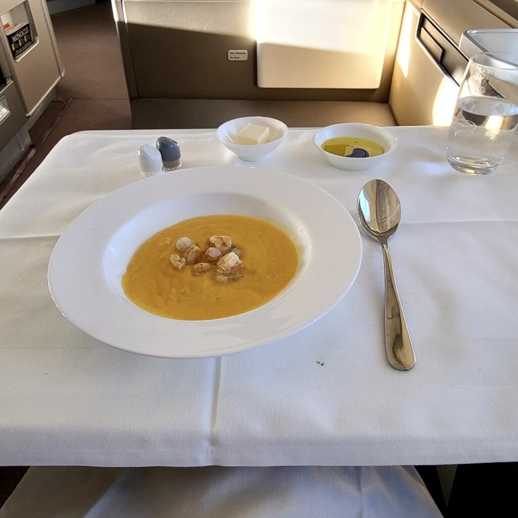 Lufthansa 747-8 First Class Review – Lufthansa 747-8 First Class Lobster Bisque Starter
