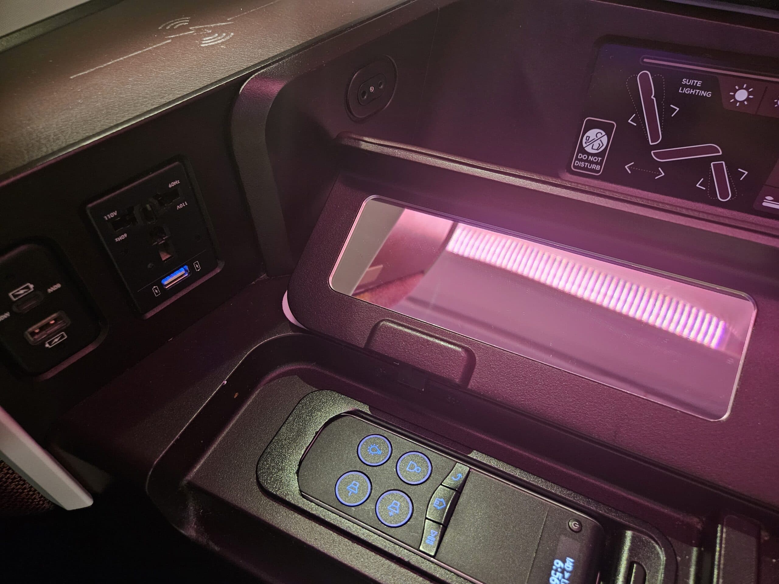 Virgin Atlantic A330-900neo Upper Class Review – business class discreet discrete remote mirror virgin atlantic