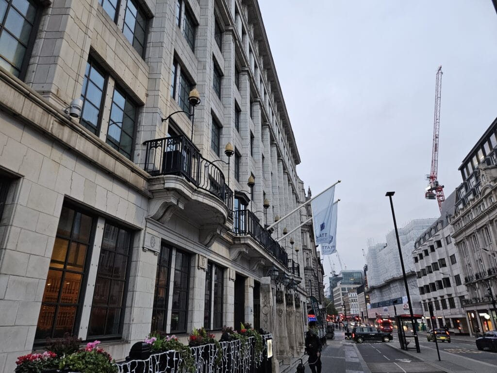 Hyatt Regency London Blackfriars Review – entrance london hyatt regency blackfriars