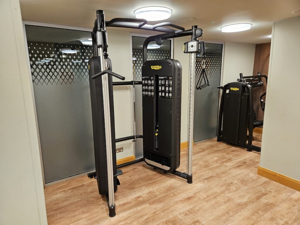 Hyatt Regency London Blackfriars Review – hyatt regency london blackfriars cable machine gym exercise