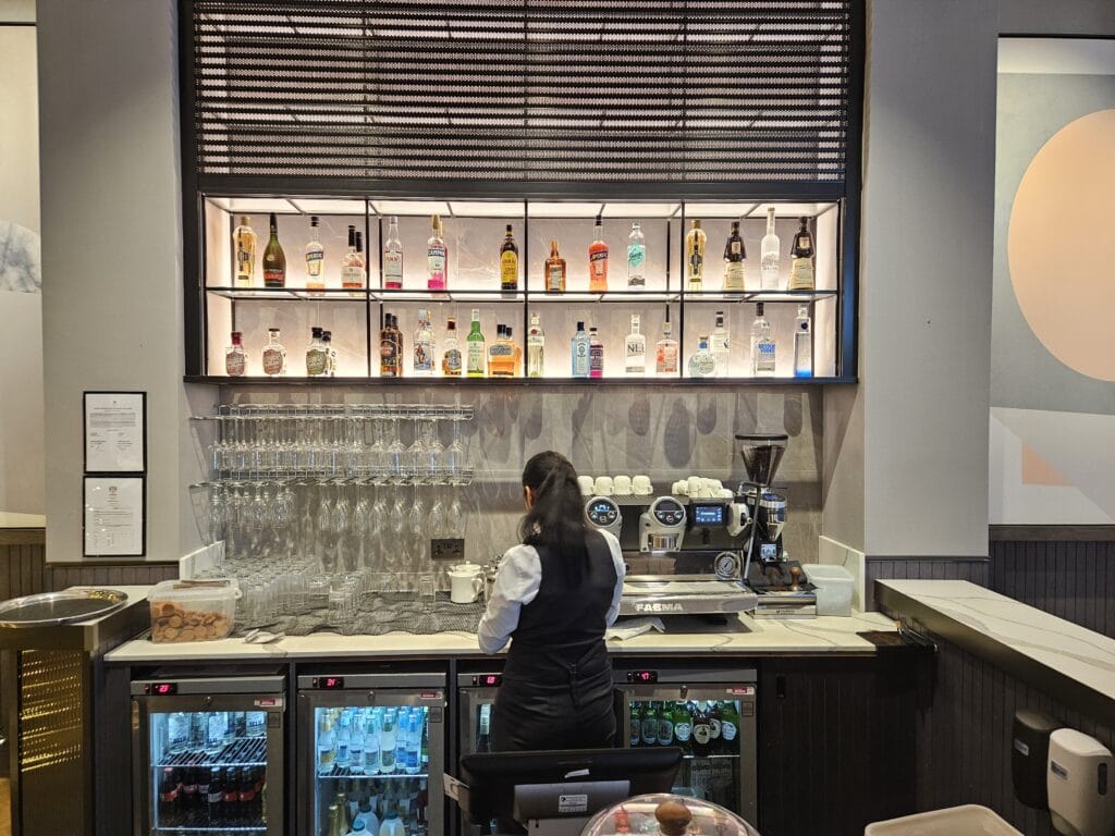 Hyatt Regency London Blackfriars Review – hyatt regency london blackfriars barista coffee club lounge