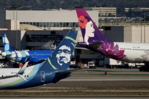 A New American Airlines AAdvantage Booking Option: Hawaiian Airlines 1 - hawaiian alaska airlines merger