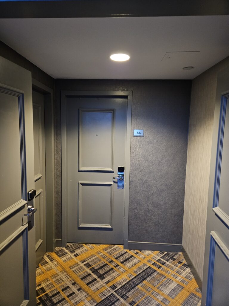 Hyatt Regency Boston Review – hyatt regency boston room door 