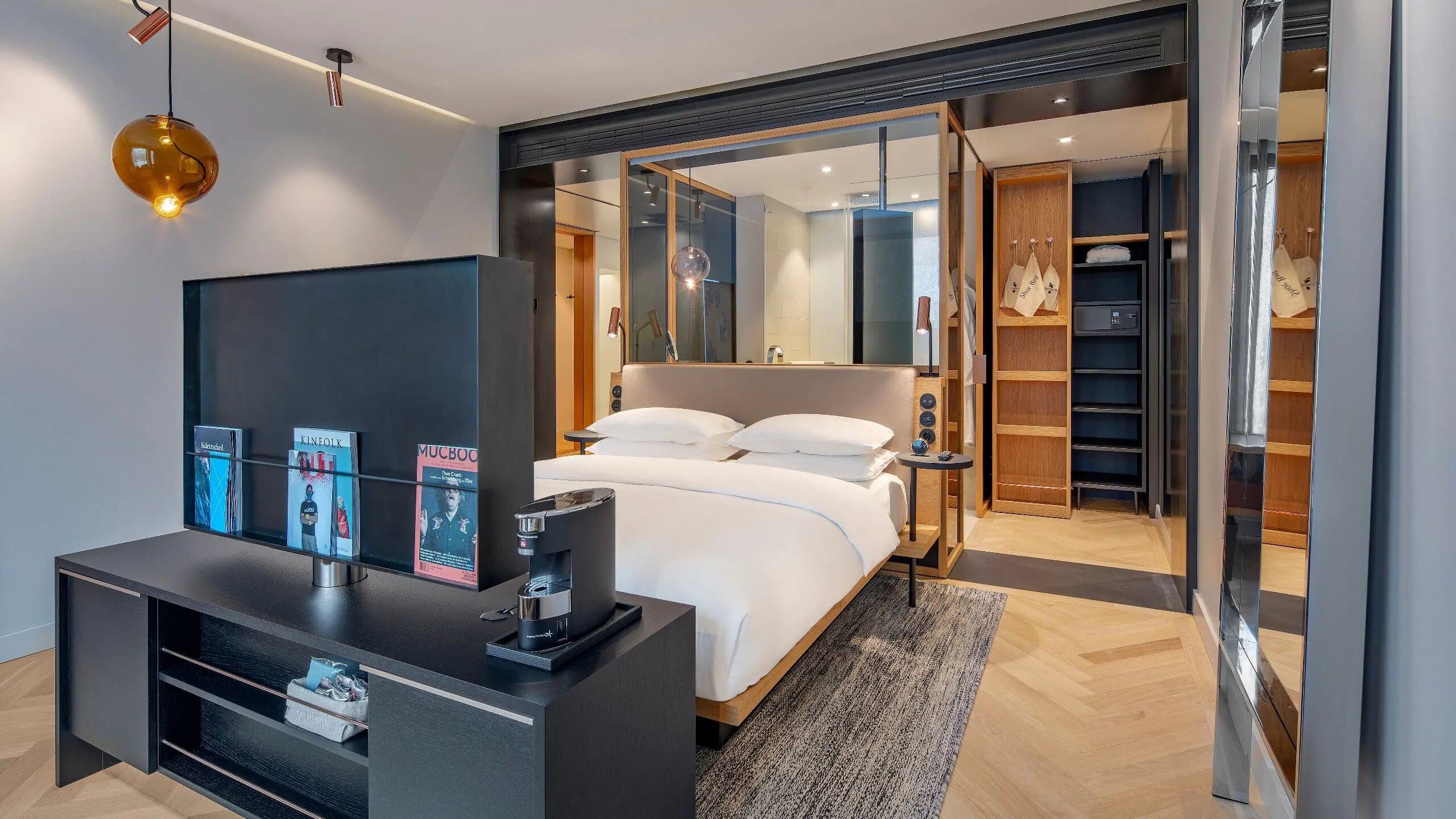 The Andaz Munich Schwabinger Tor Offers A 50% Discount On A Second Room Via The Hyatt Family Plan Rate