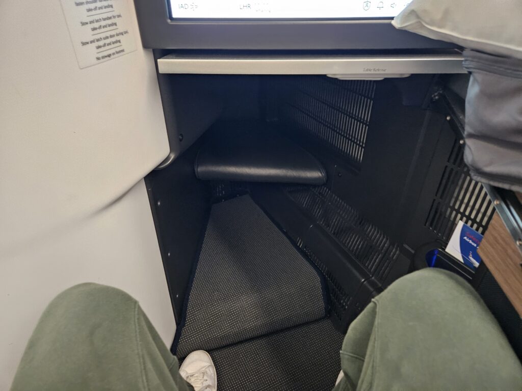 British Airways A350-1000 Business Class Review 8 - British Airways A350-1000 Business Class British Airways A350-1000 Business Class - Club Suites Footwell