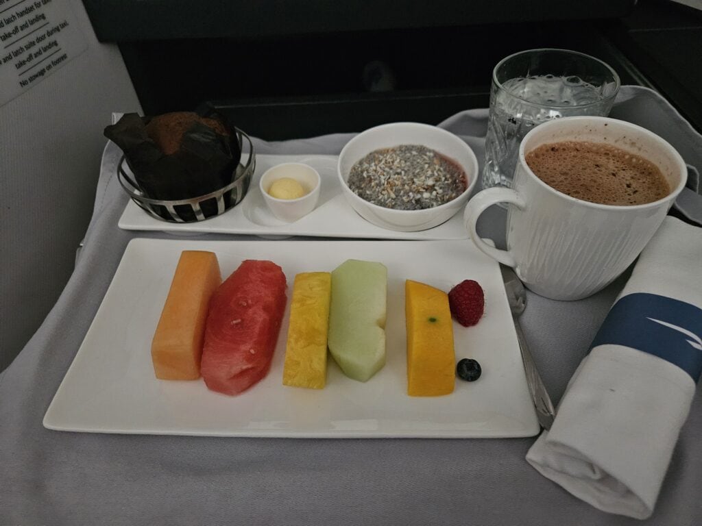 British Airways A350-1000 Business Class Review 22 - British Airways A350-1000 Business Class British Airways A350-1000 Business Class - Club Suites Breakfast