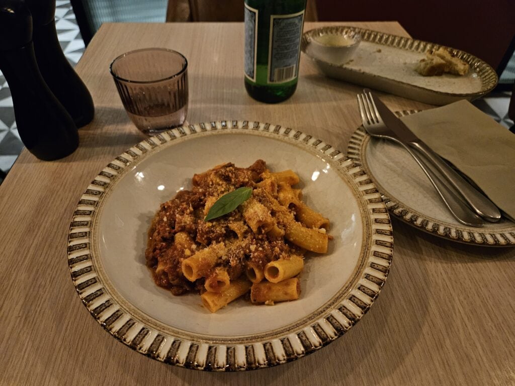 Hyatt Place London City East - Restaurant Dinner
