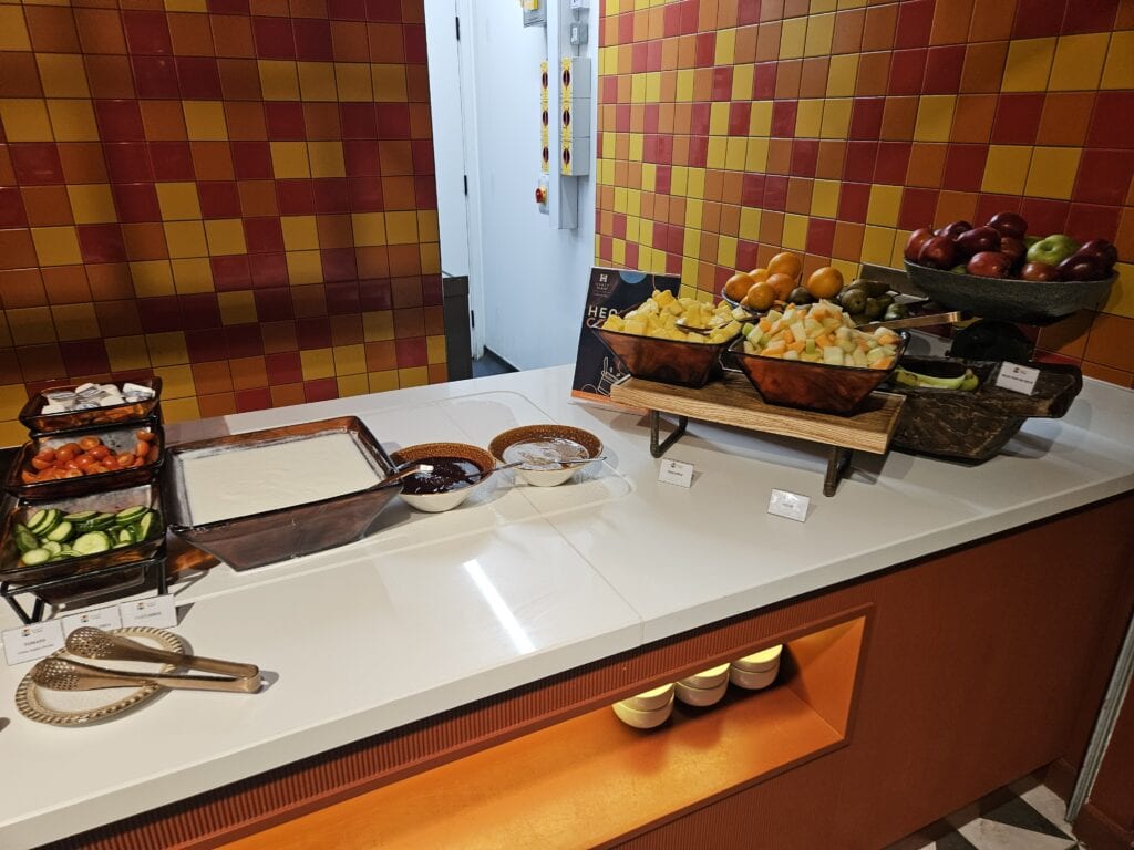 Hyatt Place London City East - Restaurant Breakfast