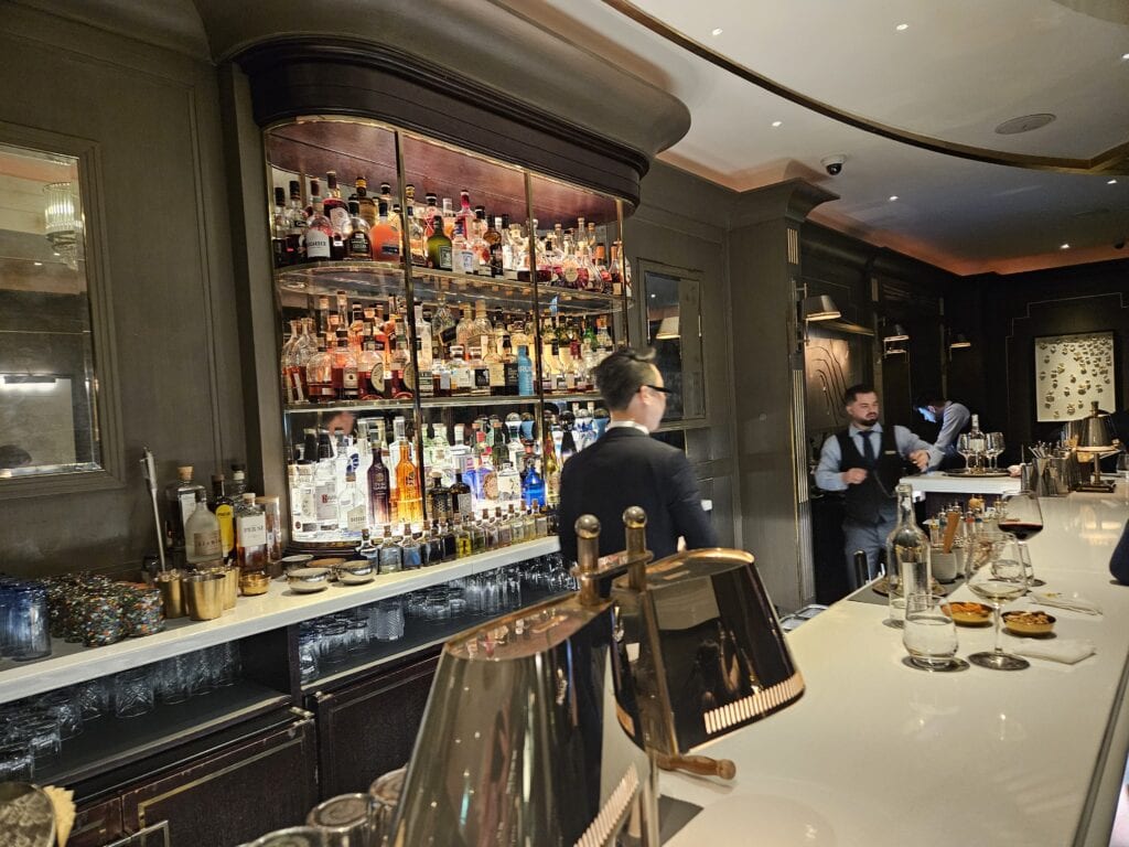 Hyatt Regency London - The Churchill: Churchill Bar