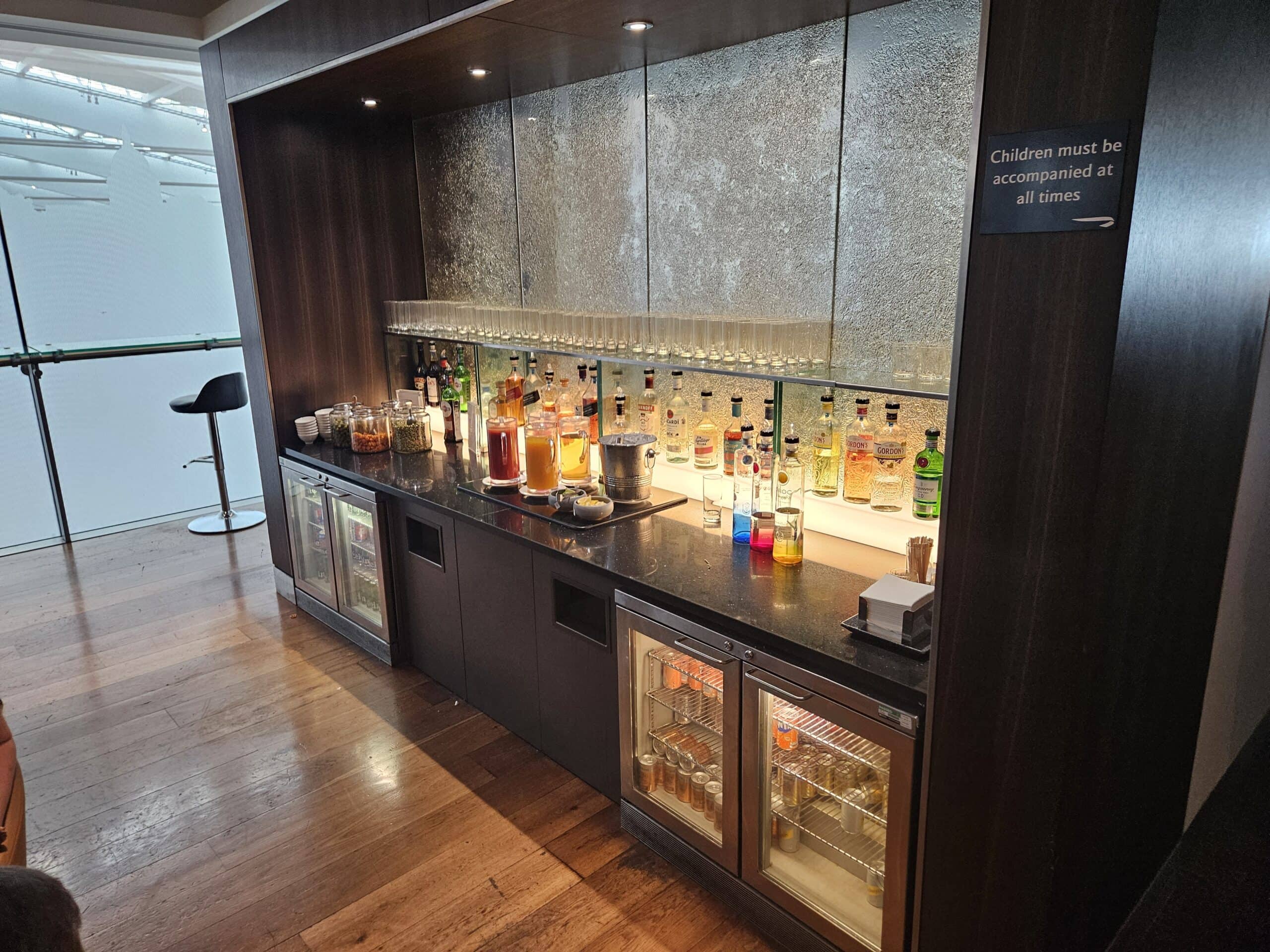 British Airways Galleries Lounge Review: London Heathrow T5 South 5 - British Airways Galleries Lounge British Airways Galleries Lounge Review: Self-Service Bar