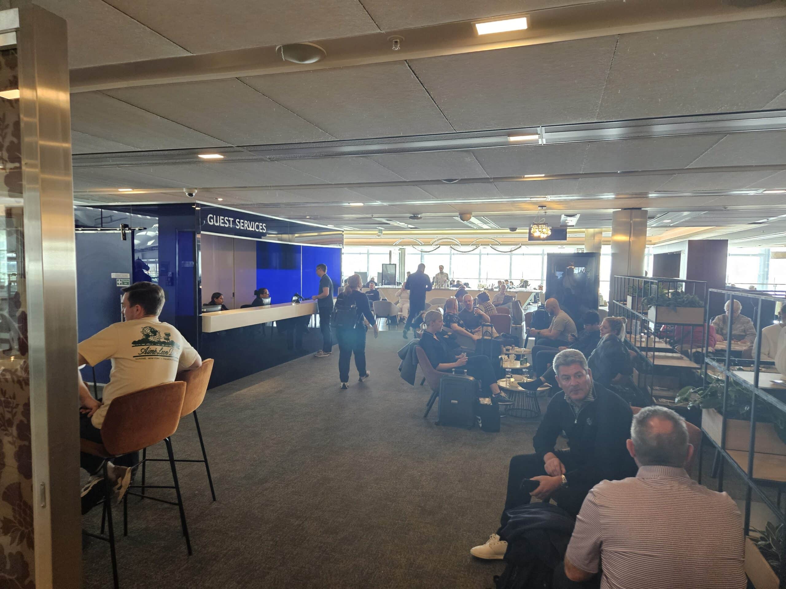 British Airways Galleries Lounge Review: London Heathrow T5 South 15 - British Airways Galleries Lounge British Airways Galleries Lounge Review: Guest Services