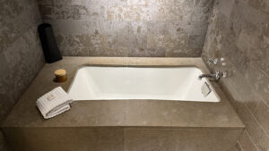 Park Hyatt Washington D.C.: Bathroom Soaking Tub