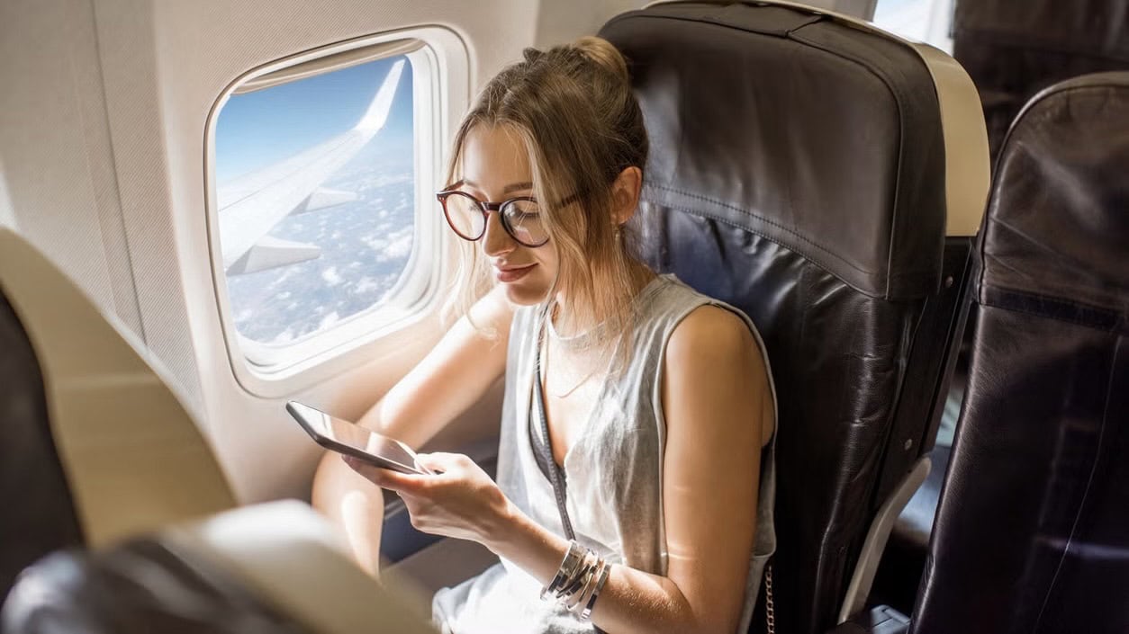 Solo Traveler Airline Fares Higher On U.S. Airlines: American Airlines, Delta, United Airlines