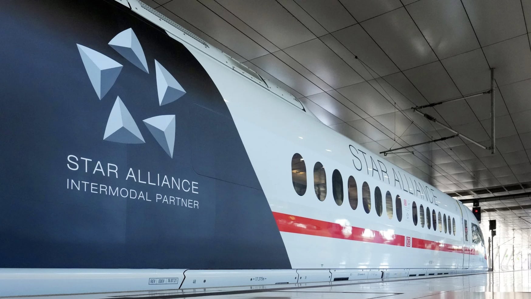 Star Alliance: The Ultimate Guide 3 - Star Alliance Star Alliance: The Ultimate Guide - Star Alliance Intermodal Partners: Deutsche Bahn