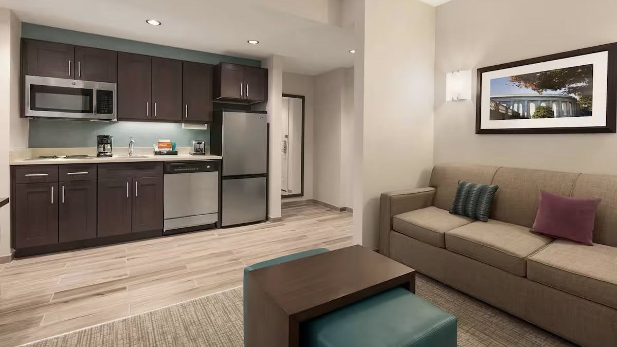 28 Hotel Brands With Kitchens Or Kitchenettes 4 - Hotel Brands With Kitchens Hotel Brands With Kitchens or Kitchenettes: Homewood Suites by Hilton