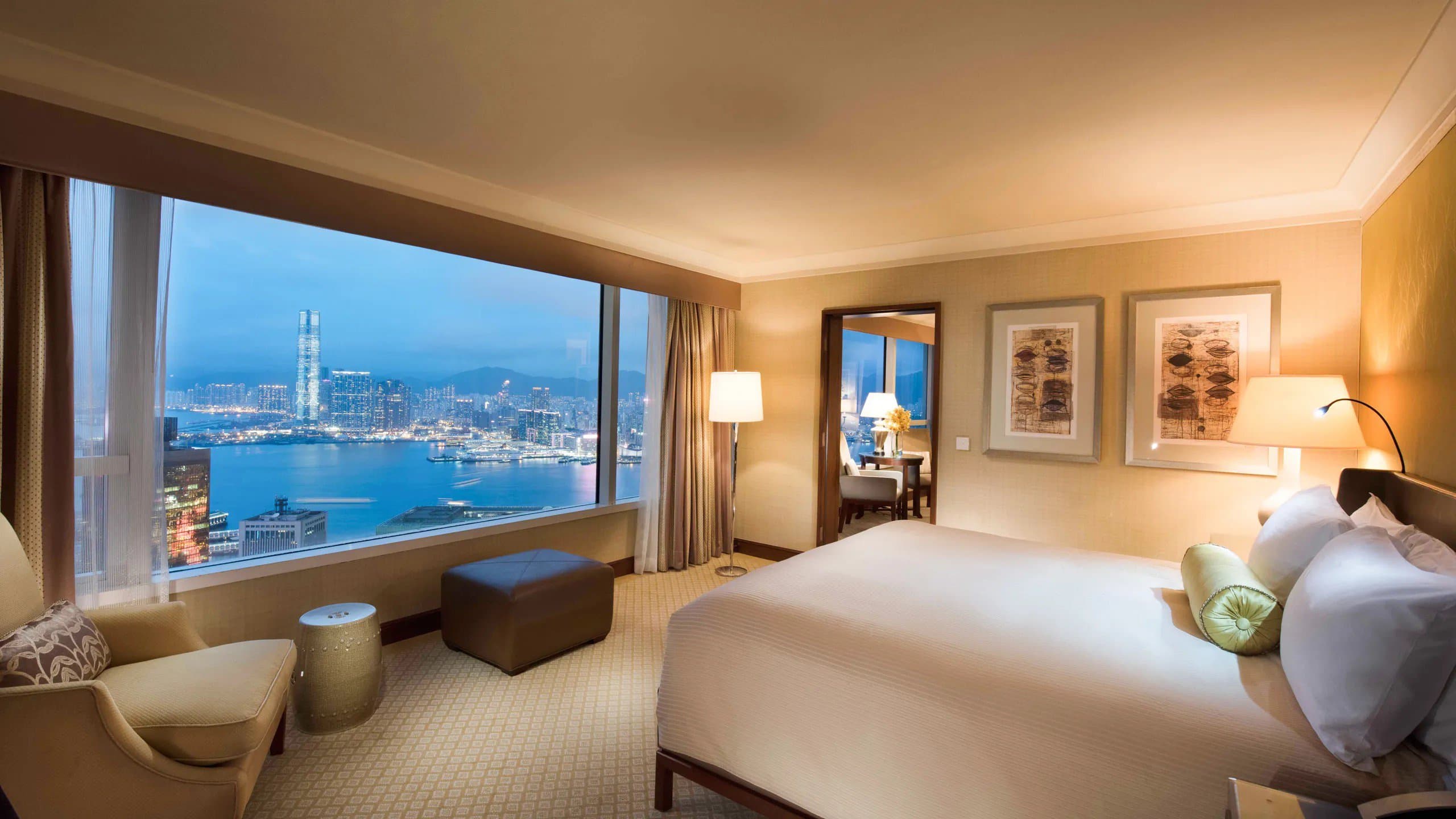 Hilton Honors: Guide To Points, Elite Status, And More 3 - Hilton Honors Hilton Honors Guide - Conrad Hong Kong
