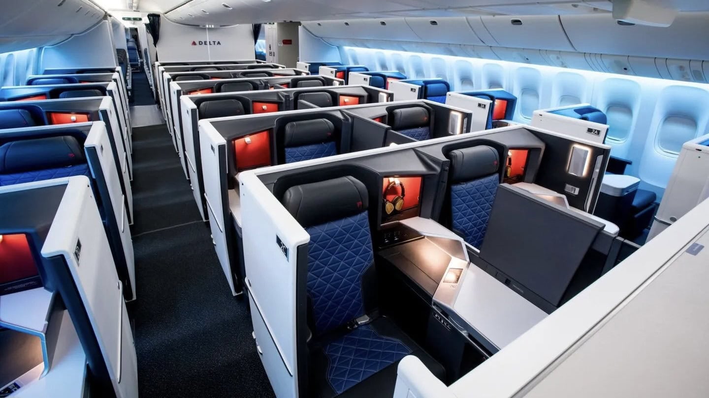 Delta Air Lines Baggage Policy - Premium Cabins