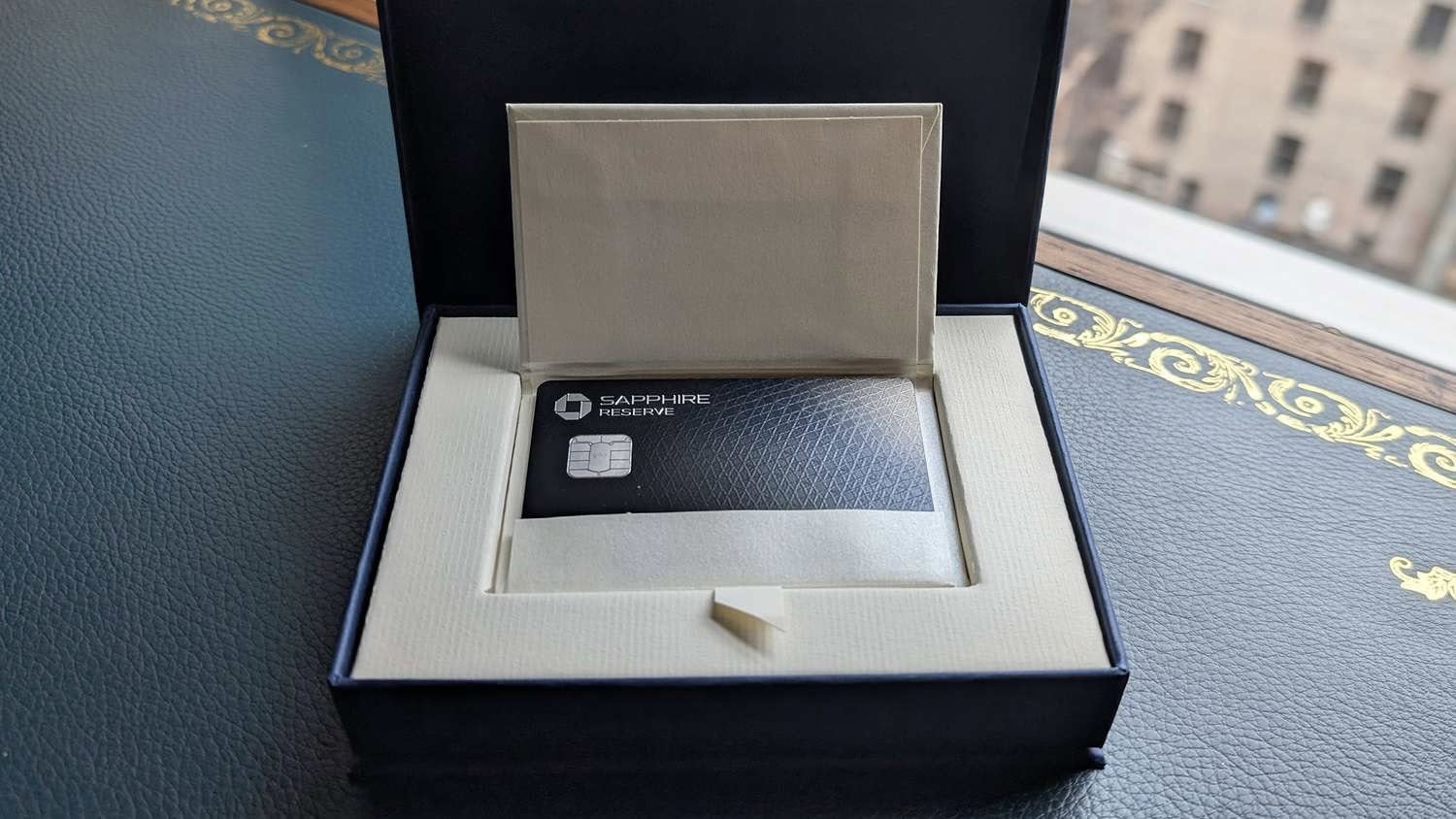 Amex Platinum vs Chase Sapphire Reserve - Welcome Offer