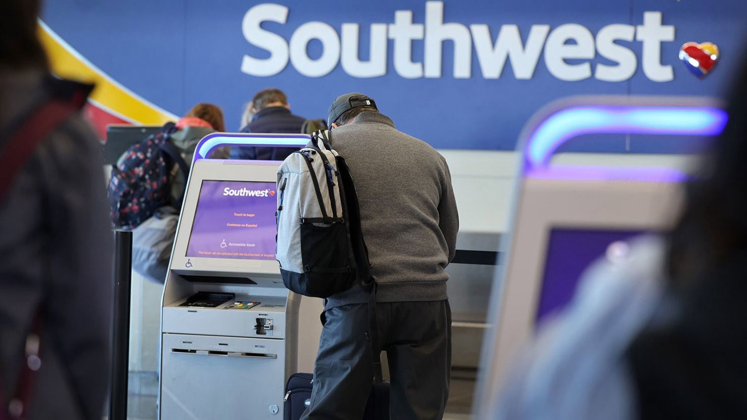 Southwest Airlines Guide - Checked Baggage Allowance and Fees