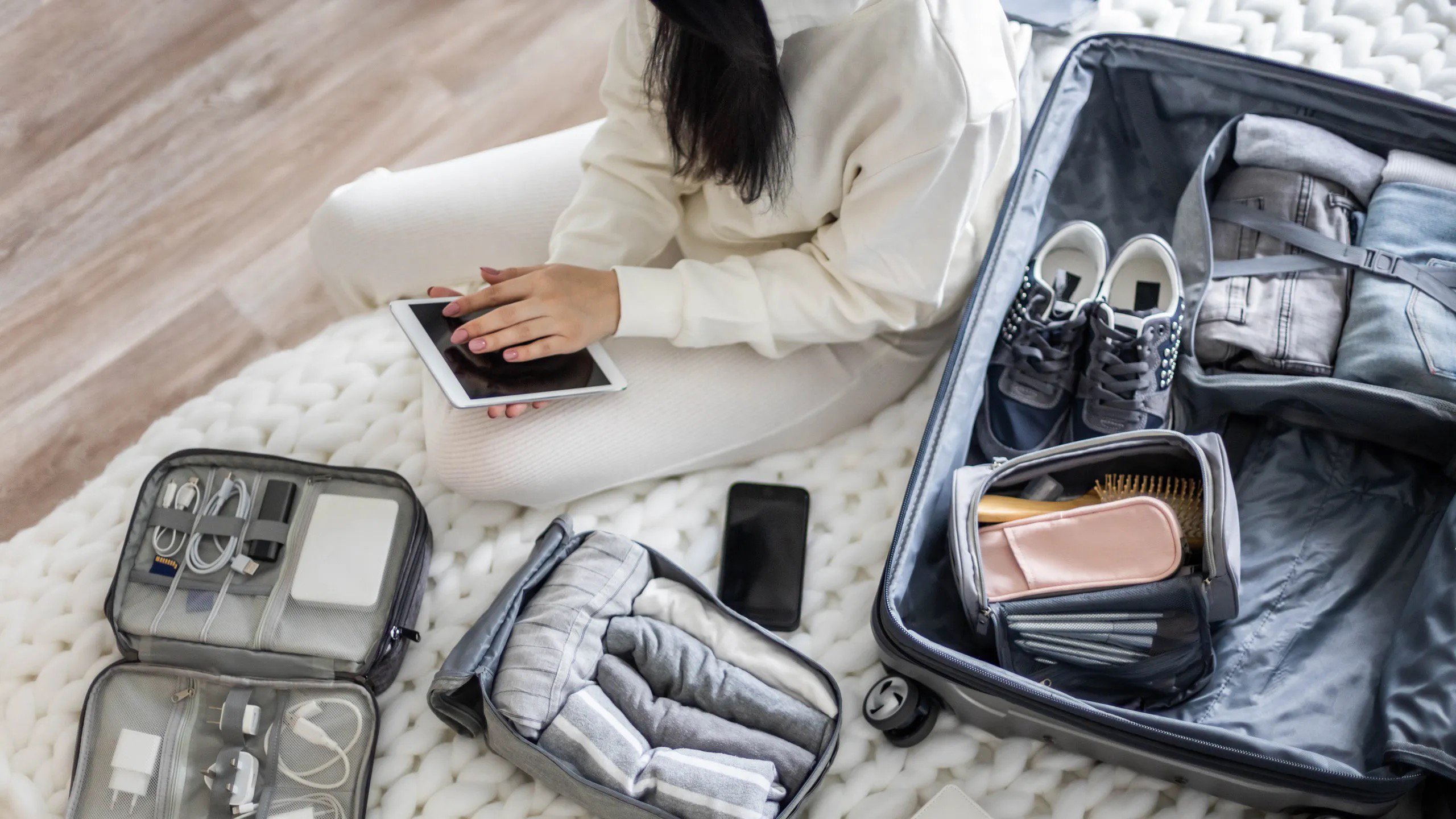 Checked Luggage Size Chart And Allowances: How To Avoid Checked Bag Fees