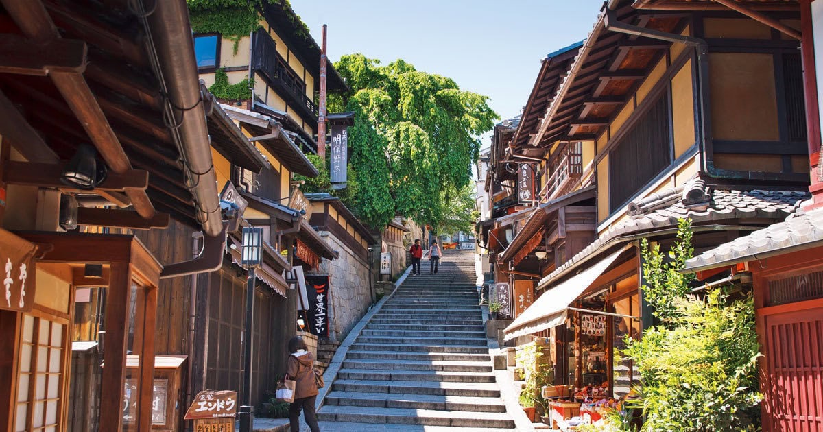 How To Spend 48 Hours In Kyoto: The Perfect 2-Day Itinerary 6 - 48 Hours In Kyoto How To Spend 48 Hours In Kyoto: The Perfect 2-Day Itinerary - Gion And Higashiyama Area