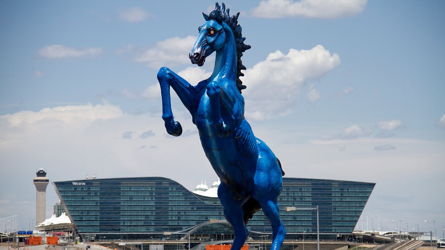 Denver International Airport (DEN) - Blucifer