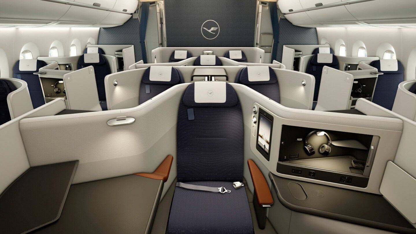 Amex Platinum vs Chase Sapphire Reserve - Point Redemptions: Lufthansa Allegris Business Class