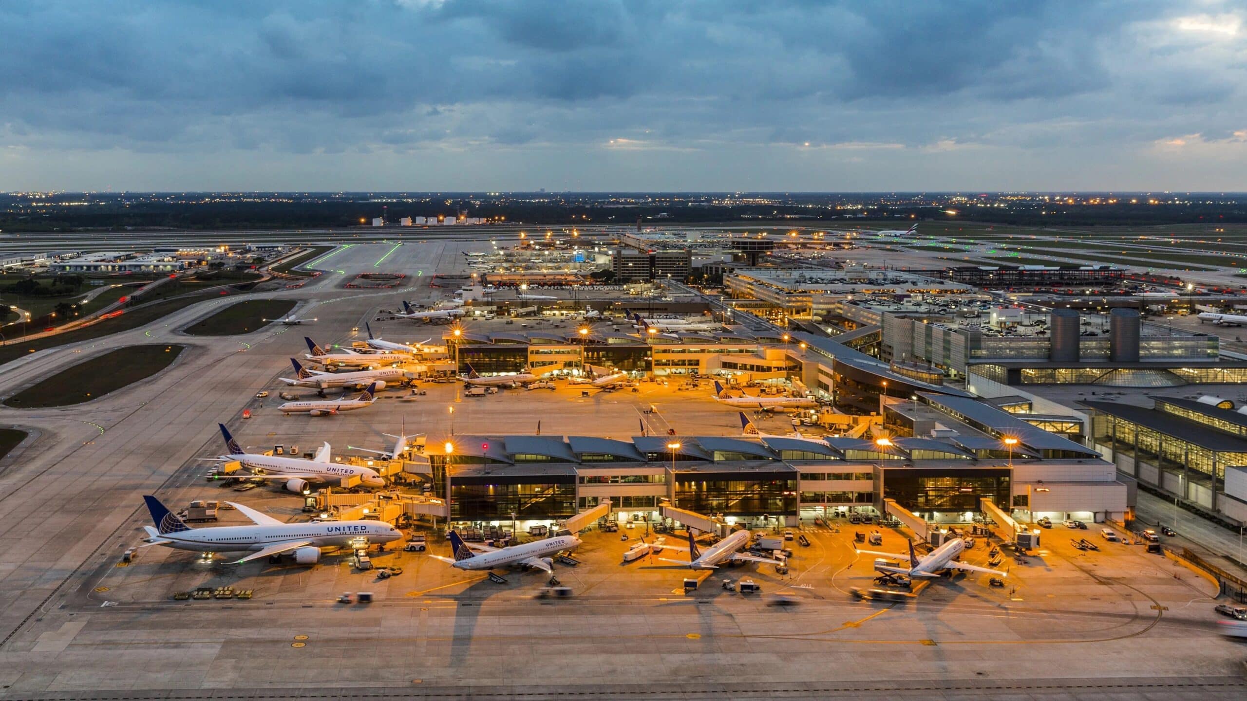 George Bush Intercontinental Airport [IAH] - Ultimate Terminal Guide