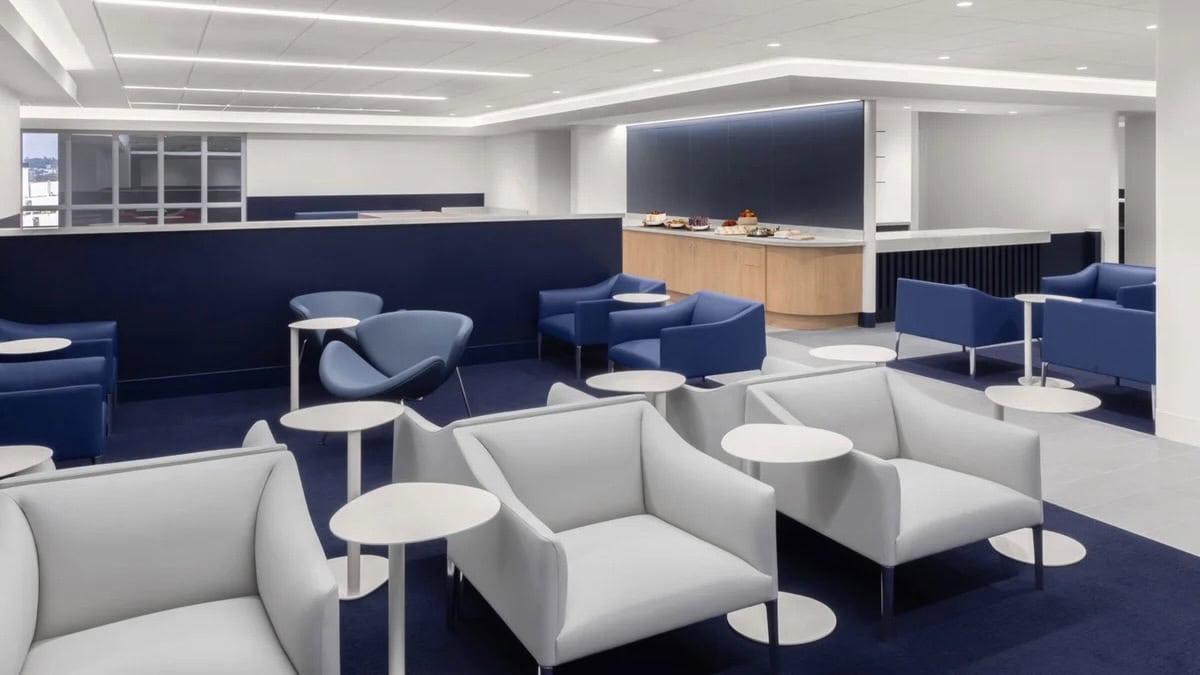 Boston Logan Airport Lounges Guide: Access, Hours, And Amenities 10 - Boston Logan Airport Lounges Boston Logan Airport Lounges Guide - Air France Lounge: Terminal E