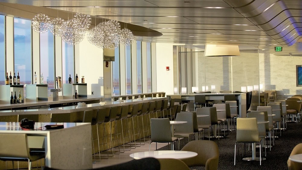 Boston Logan International Airport [BOS] - United Club Lounge