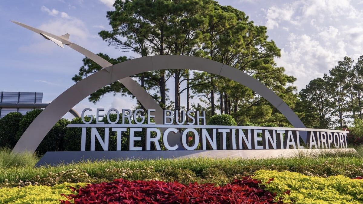 Featured image for “George Bush Intercontinental Airport [IAH] – Ultimate Terminal Guide”