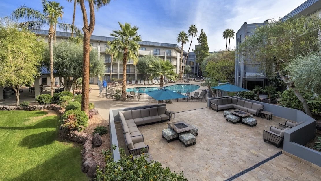 Holiday Inn Express & Suites - Phoenix - Airport North