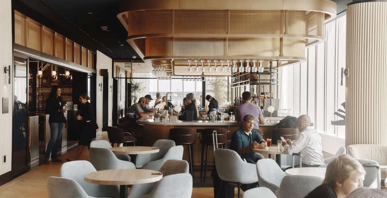 Boston Logan International Airport [BOS] - Chase Sapphire Lounge by The Club