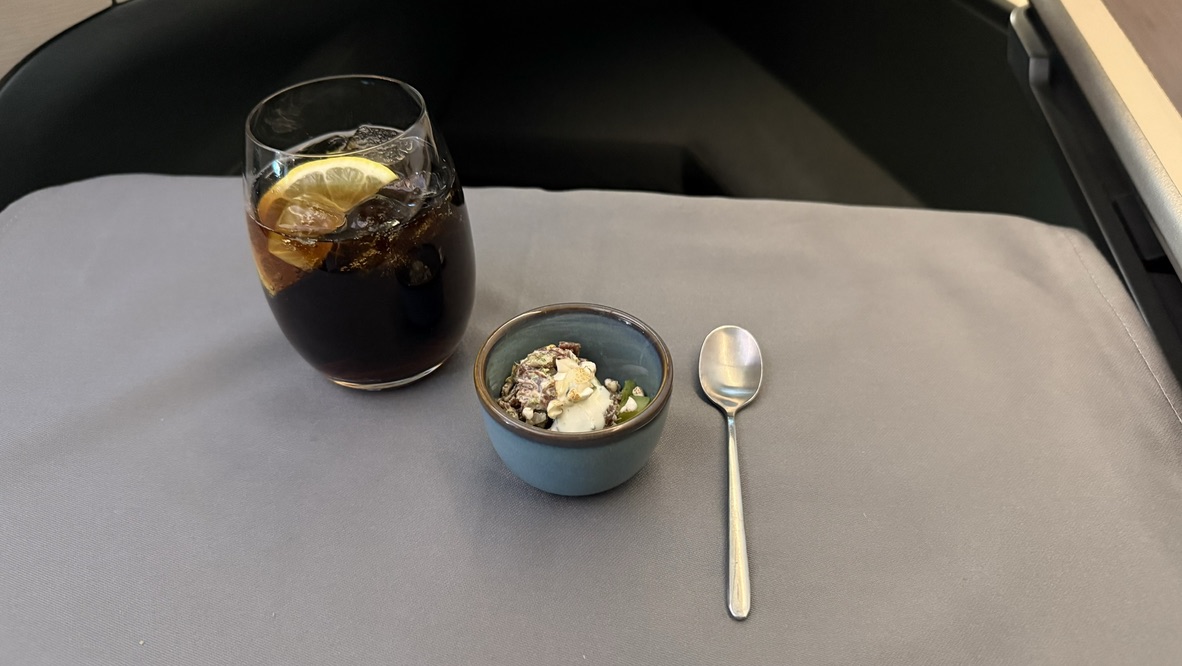 Cathay Pacific A350-900 Business Class - Lunch Starter