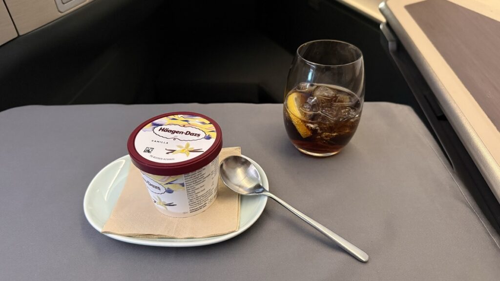 Cathay Pacific A350-900 Business Class - Lunch Dessert