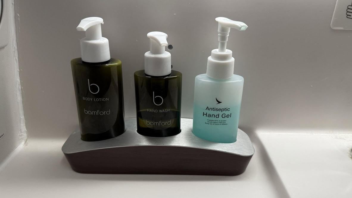 Cathay Pacific A350-900 Business Class - Lavatory Toiletries 