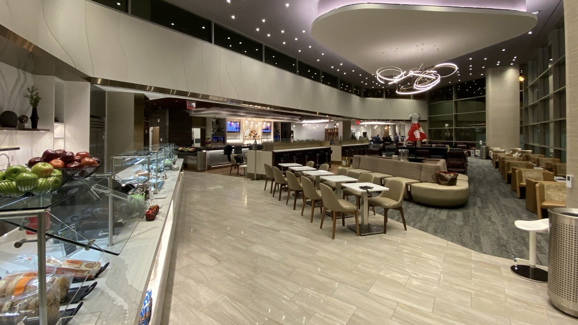 Nashville International Airport [BNA] - Delta SkyClub